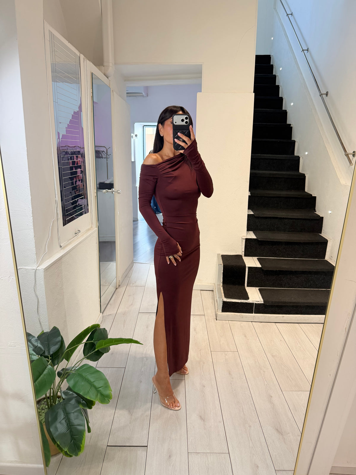 Abito kim